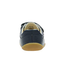 Load image into Gallery viewer, Clarks Boy's Roamer Craft T Sneakers, Blue (Navy Leather), 2 UK Child