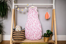 Load image into Gallery viewer, Tommee Tippee Baby Sleep Bag, The Original Grobag, Soft Bamboo-Rich Fabric, OEKO-TEX Approved Wadding, 6-18m, 2.5 Tog, Botanical