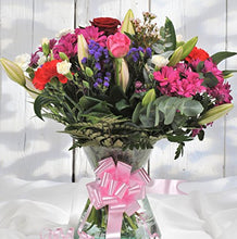 Load image into Gallery viewer, Homeland Florists Superb Mixed Fresh Flower Bouquet Delivered with a Single Large Naomi Velvet Rose at its Heart, Large, Red