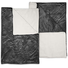 Load image into Gallery viewer, Navaris Electric Blanket - Double Size Heated Over Blanket with 3 Heat Settings and Auto Shut Off Timer - Plush Polyester Bed Throw (Grey/White)