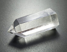 Load image into Gallery viewer, Healing Stone Wand of Clear Quartz Crystal Pointed & Faceted Prism Bar for Reiki Chakra Meditation Therapy Deco