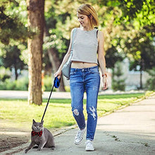 Load image into Gallery viewer, Gbivbe Retractable Dog Lead for Heavy Duty Leash Up to 40KG For Small and Medium dogs and cats 5M/16.5ft 360° Tangle-Free Retractable Dog Leash with Poop Bag Hold