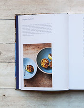 Load image into Gallery viewer, Ducksoup: The Wisdom of Simple Cooking (Simple Dinners, Easy Recipes, Cookbooks for Beginners)