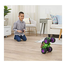 Load image into Gallery viewer, Monster Jam Official Grave Digger Freestyle Force, Remote-Control Car, Monster Truck Toys for Boys Kids and Adults, 1:15 Scale