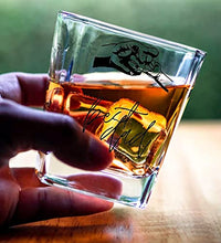 Load image into Gallery viewer, Best dad Ever Whisky Glass , Fathers Day Gift , Best Man on Planet ,Funny Dad , Best Friend Glass