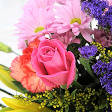 Load image into Gallery viewer, Homeland Florists Value Mixed Fresh Flowers Delivered UK Next Day, Stunning Floral Bouquet, Beautiful Birthday or Thank You Gift, M