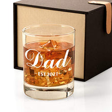 Load image into Gallery viewer, New Dad Gifts- EST 2021 Funny Dad Whiskey Glass- Great Gift for Dads to Be, Expectant Father, First Time Dad, Daddy to be, from Wife, Mother, Father, Friends