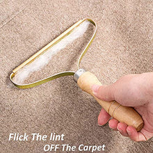 Load image into Gallery viewer, Lint Remover, Pack of 2 Multifunctional lint cleaner Pro - Double Sided Fabric Shaver, Sweater Cleaning tool, Clothes fuzz shaver, Carpet, handy lint remover with 13.5 × 17.5cm.