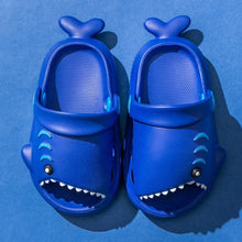 Load image into Gallery viewer, Summer Kids Slippers Cute Shark Slippers Bathroom Non-slip Outdoor Boys and Girls Beach Shoes Cool Flat Soft Fish Mouth Sandals