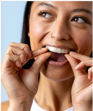 Load image into Gallery viewer, Teeth Whitening Strips