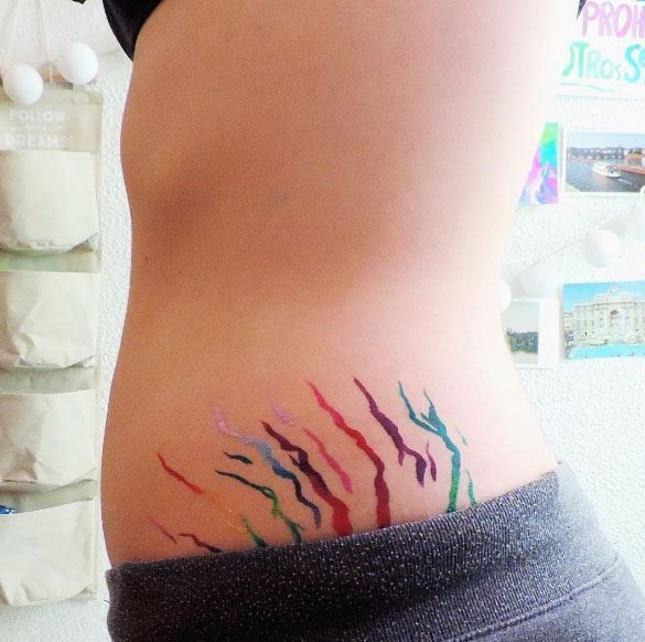 Stretch Marks Tattoo: Information you need to know