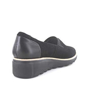 Load image into Gallery viewer, Clarks Women's Sharon Dolly Loafers, Black Black Suede, 6 UK
