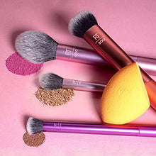 Load image into Gallery viewer, REAL TECHNIQUES,5 Count (Pack of 1) Everyday Essentials Makeup Brush Complete Face Set (Miracle Complexion Sponge, Expert Face, Blush, Setting and Deluxe Crease Brushes)
