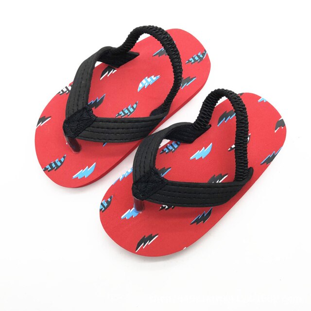 1pair Toddler Light Soft Slip Slippers Lovely Cartoon Tightness Beach Shoes for Kids Boys Girls EVA Slippers and sandals